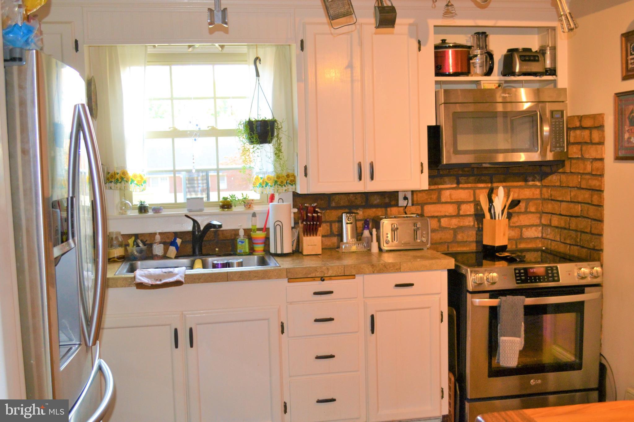 270 Princess Street Hanover, PA 17331 - Photo 6 of 26 Gallery Image 6