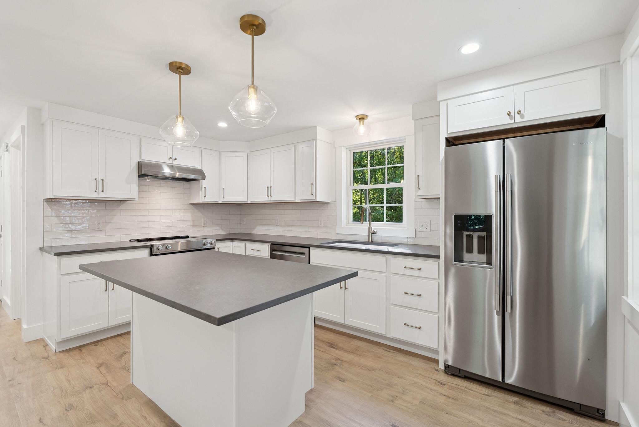 43 Skillin Road Cumberland, ME 04021 - Photo 6 of 28 33_DSC01395