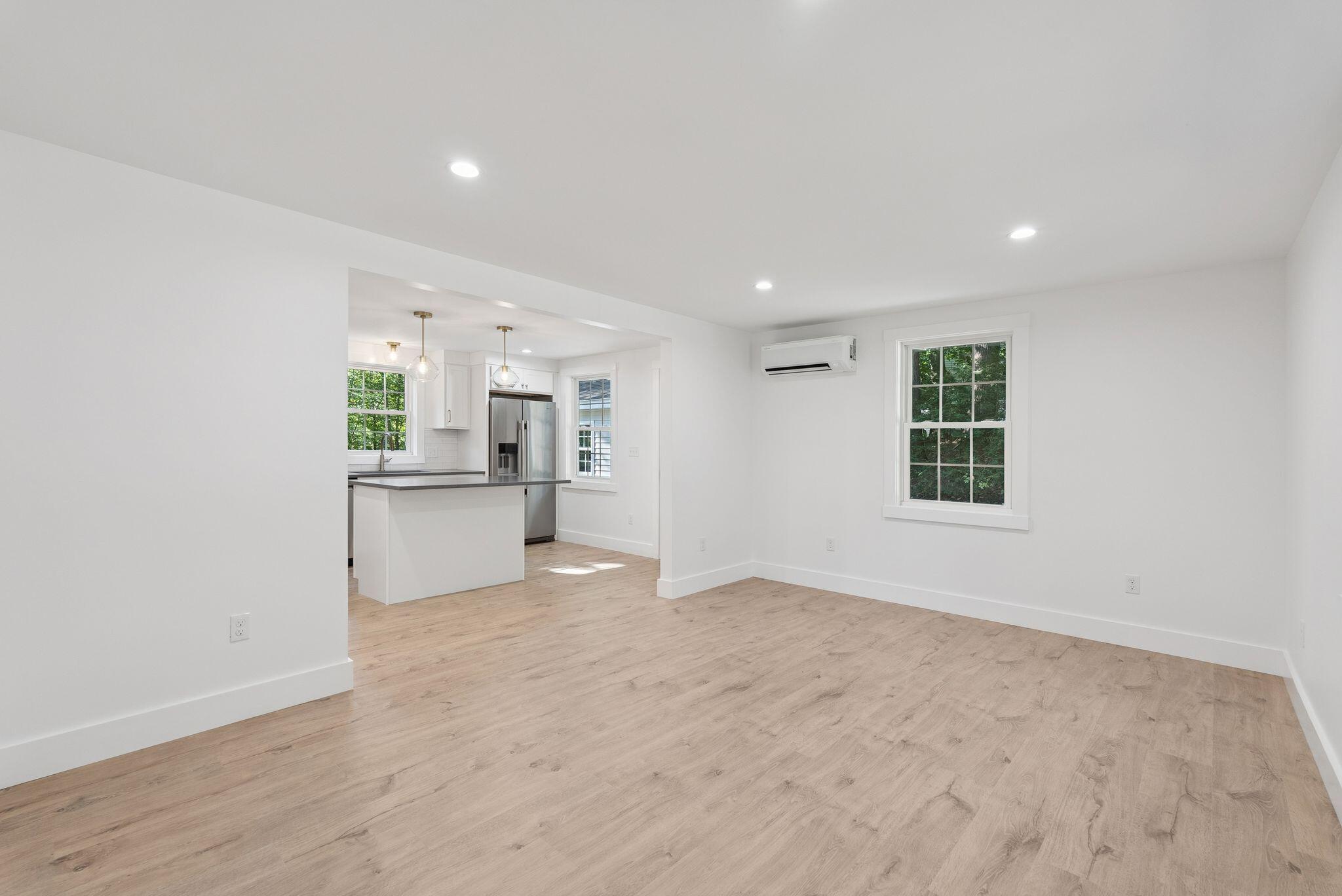 43 Skillin Road Cumberland, ME 04021 - Photo 10 of 28 41_DSC01435