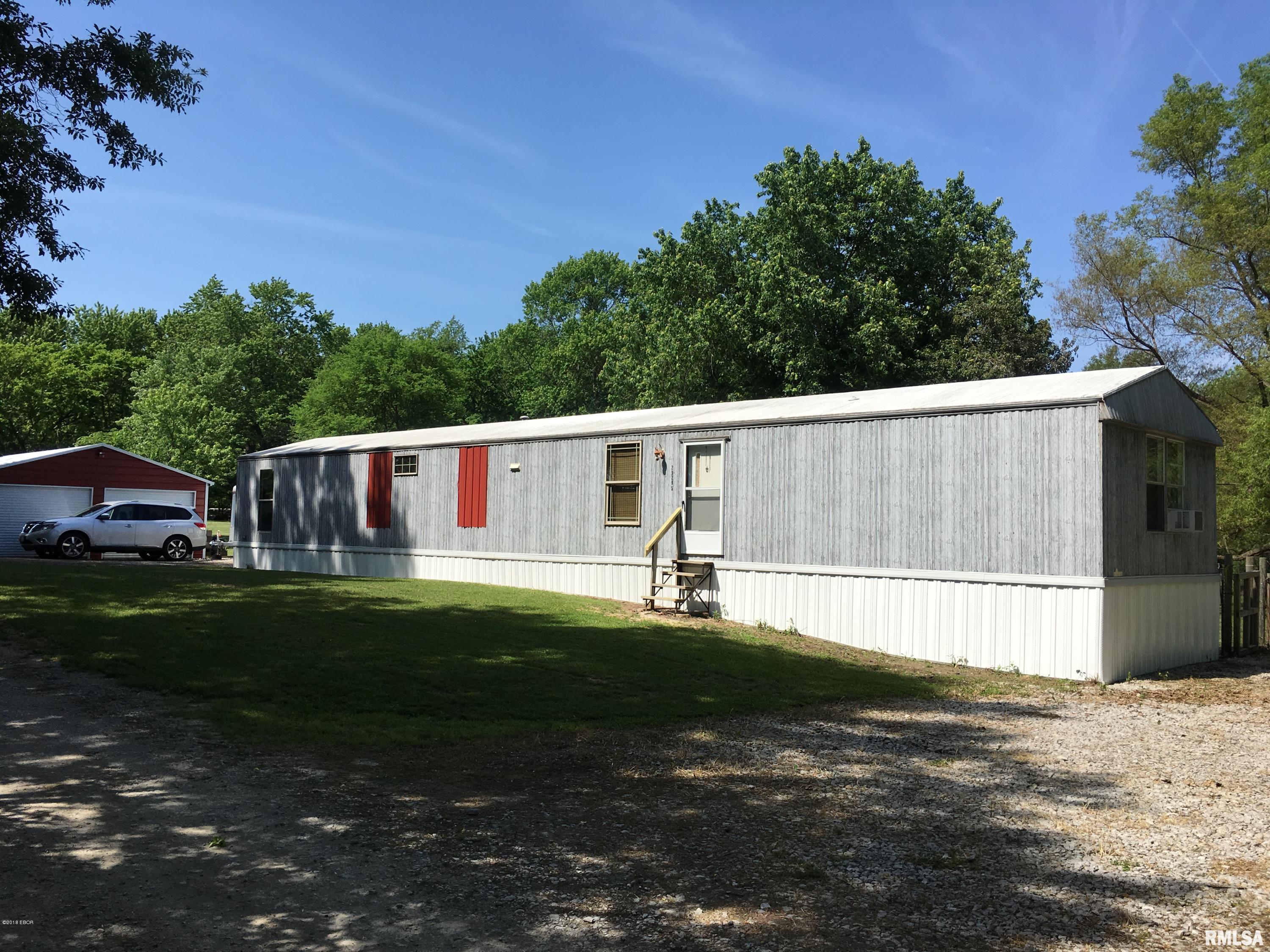29295 Sycamore Road Centralia, IL 62801 - Photo 1 of 37