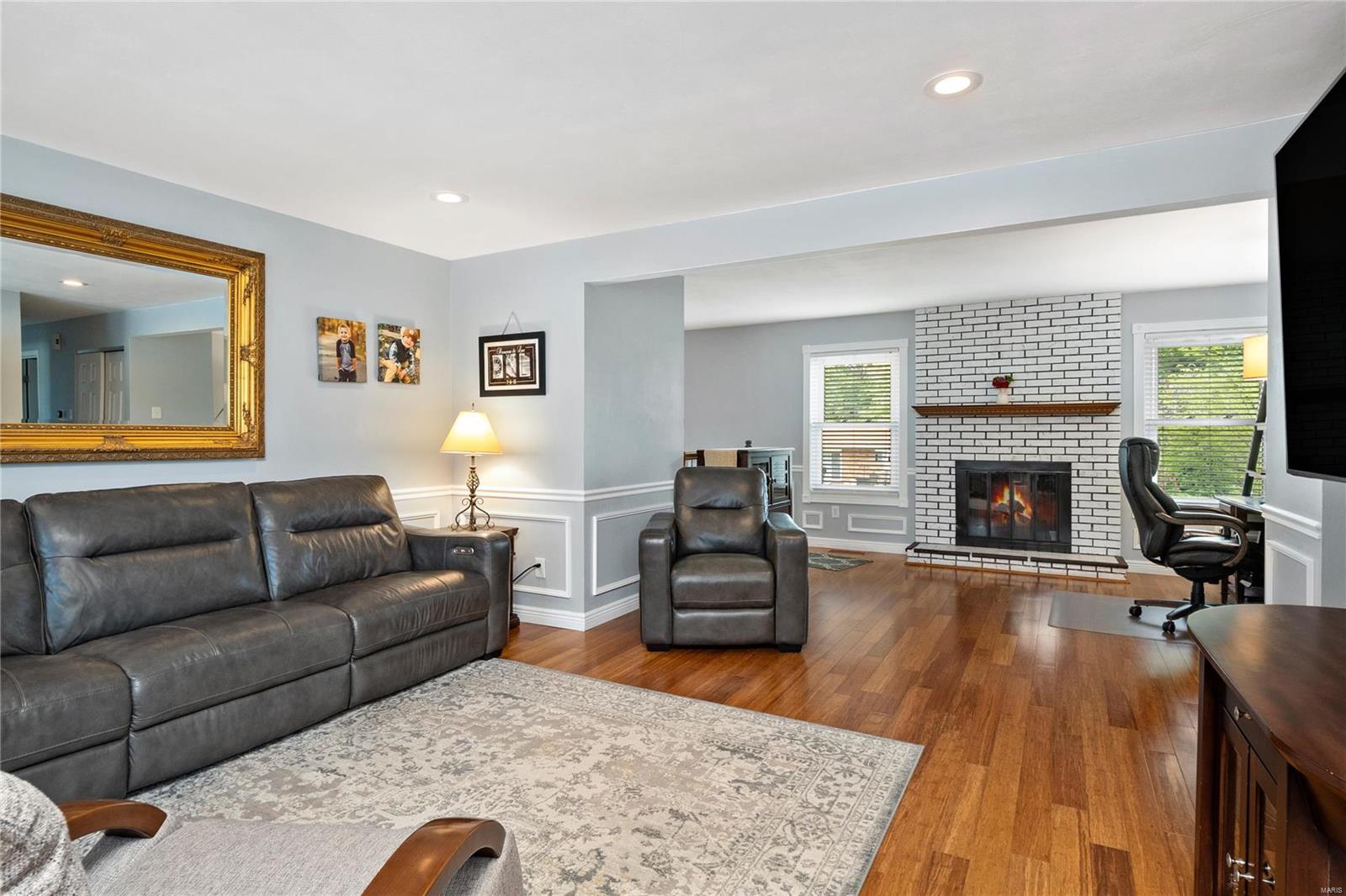 5874 Hempline Road St. Louis, MO 63129 - Photo 2 of 44 Gallery Image 2