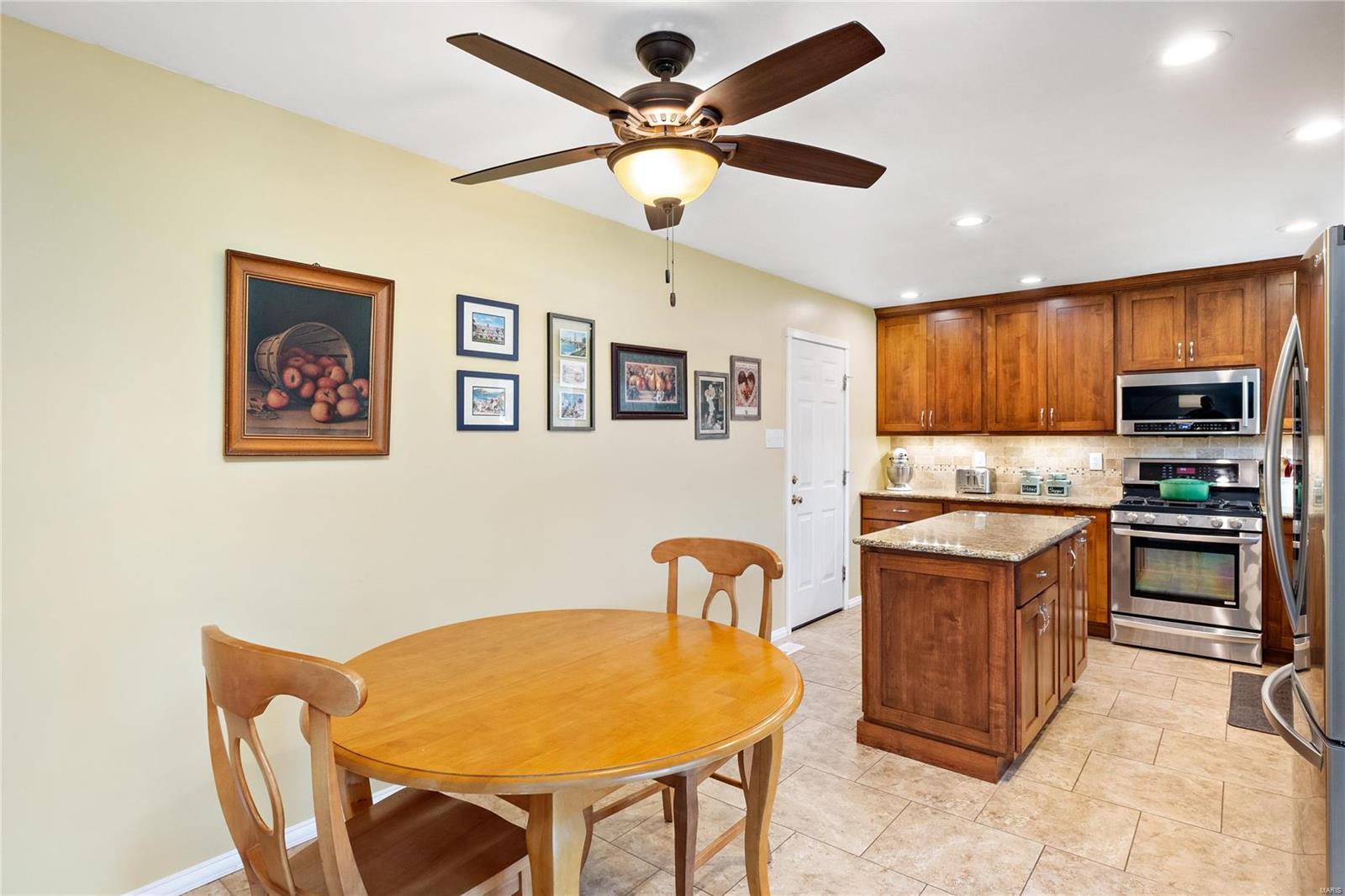 5874 Hempline Road St. Louis, MO 63129 - Photo 13 of 44 Gallery Image 13