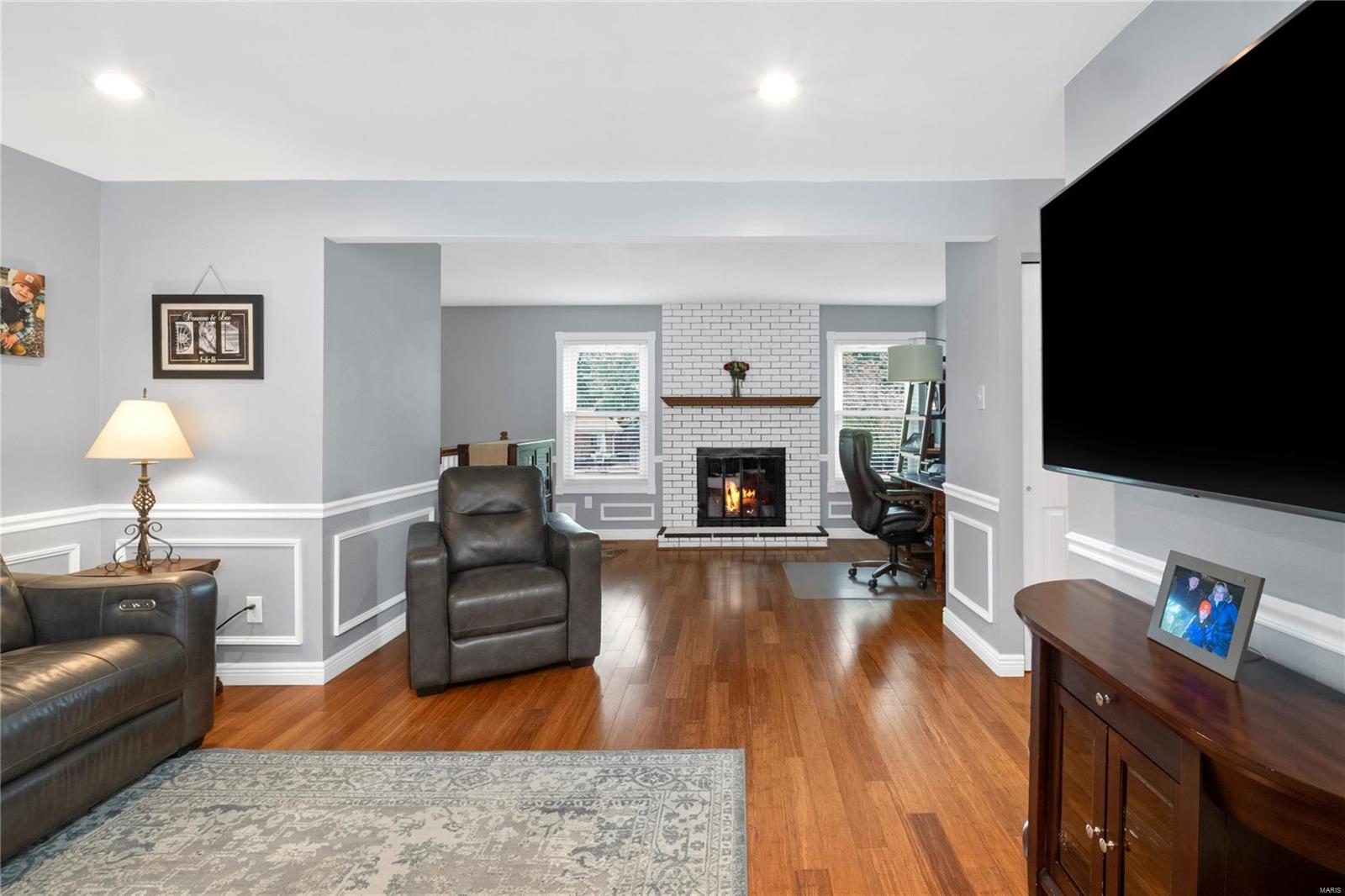 5874 Hempline Road St. Louis, MO 63129 - Photo 3 of 44 Gallery Image 3
