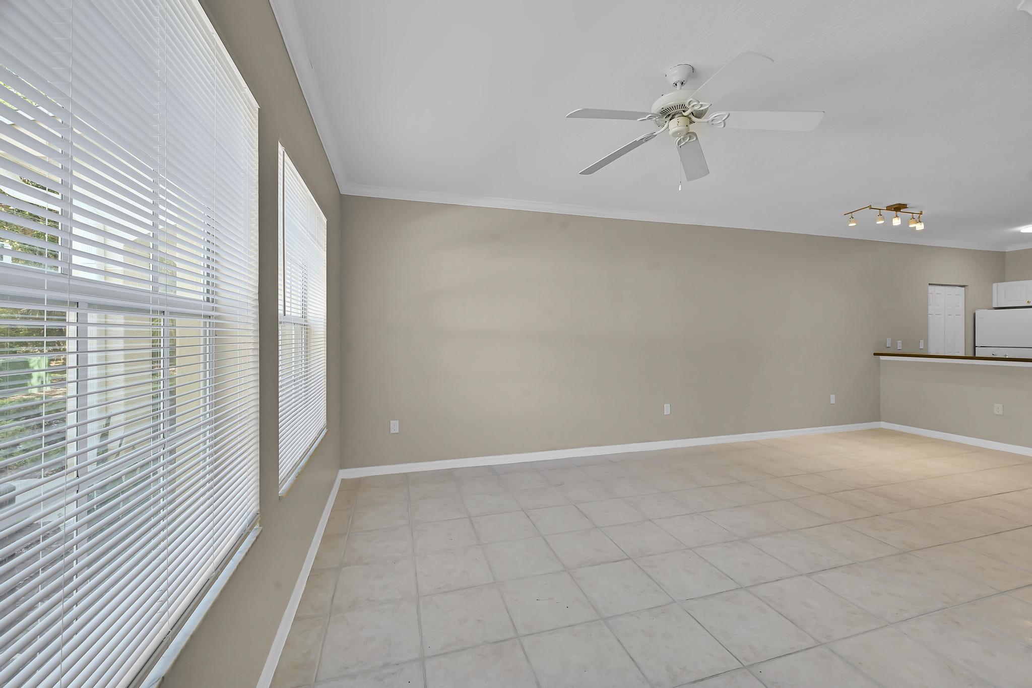 196 Southeast Kitching Circle Stuart, FL 34994 - Photo 3 of 27 Z63_3263