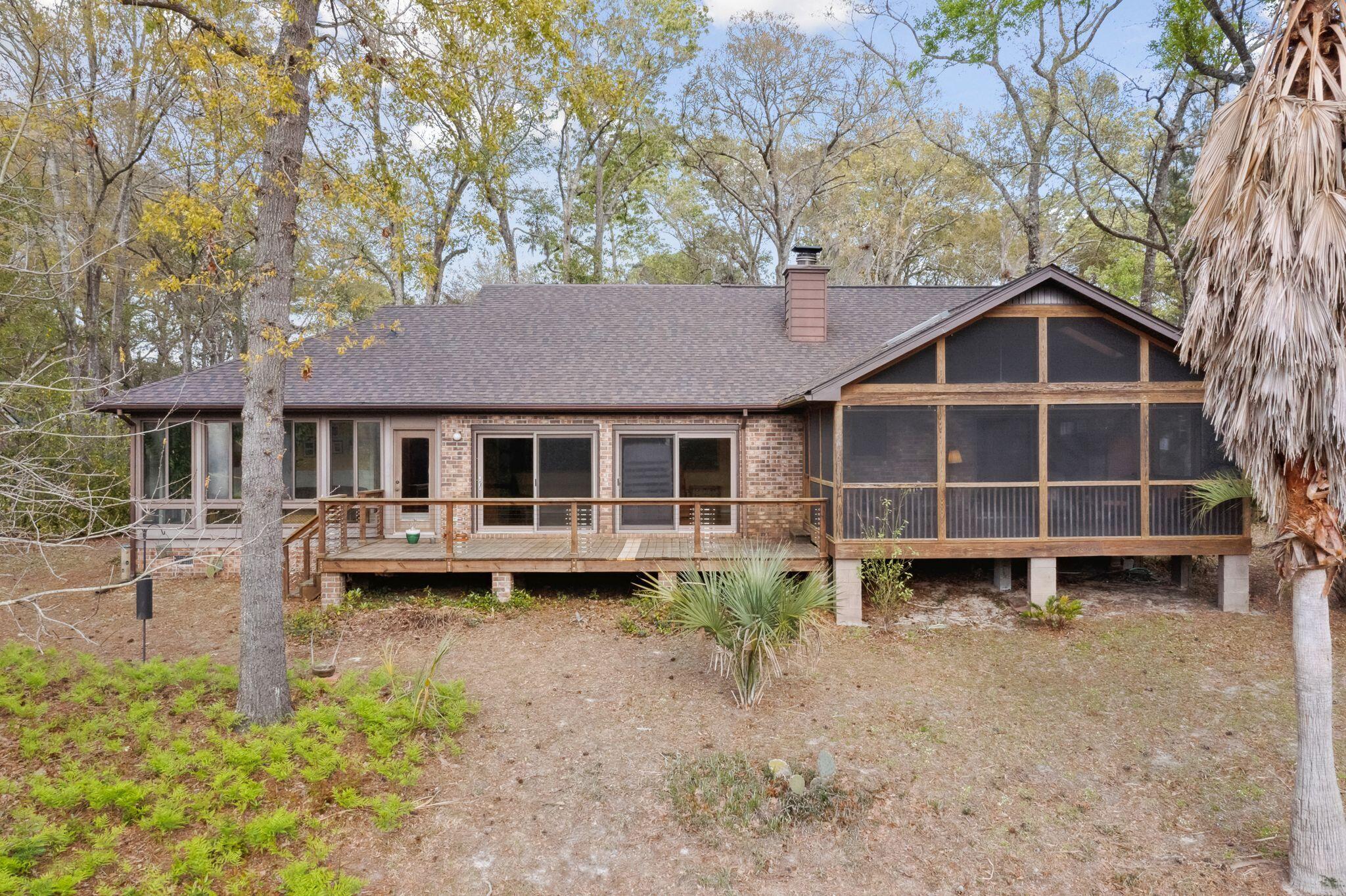 636 Cain Drive Mount Pleasant, SC 29464 - Photo 32 of 37 Rear of home