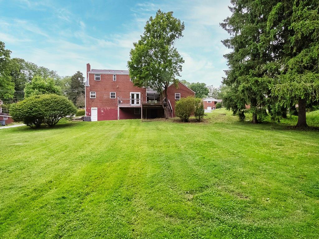 212 Hays Road Pittsburgh, PA 15241 - Photo 10 of 23