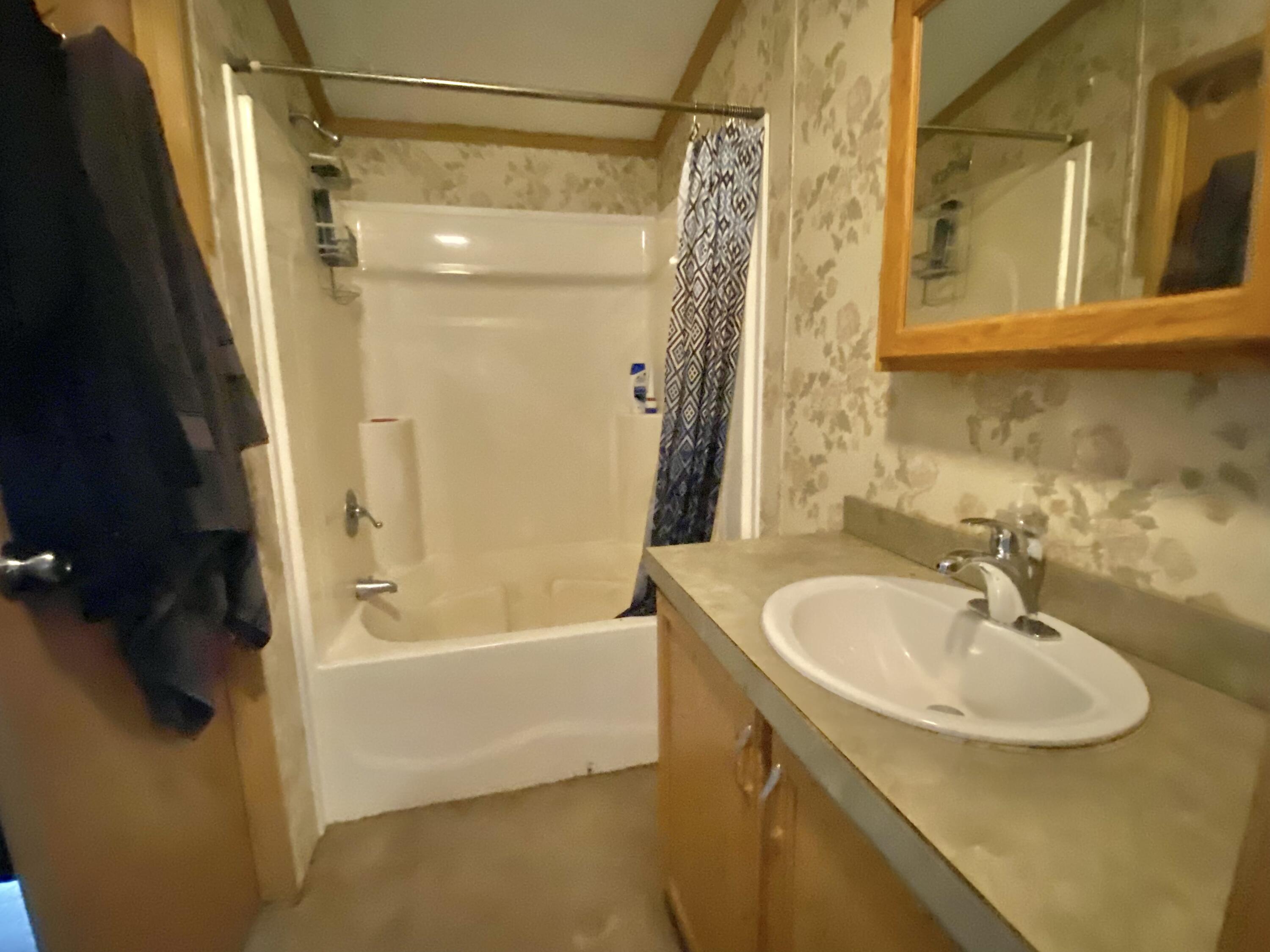 34 Vail Road Buxton, ME 04093 - Photo 4 of 20 45F63336-8BFE-4ECC-8351-D985F11F12EB