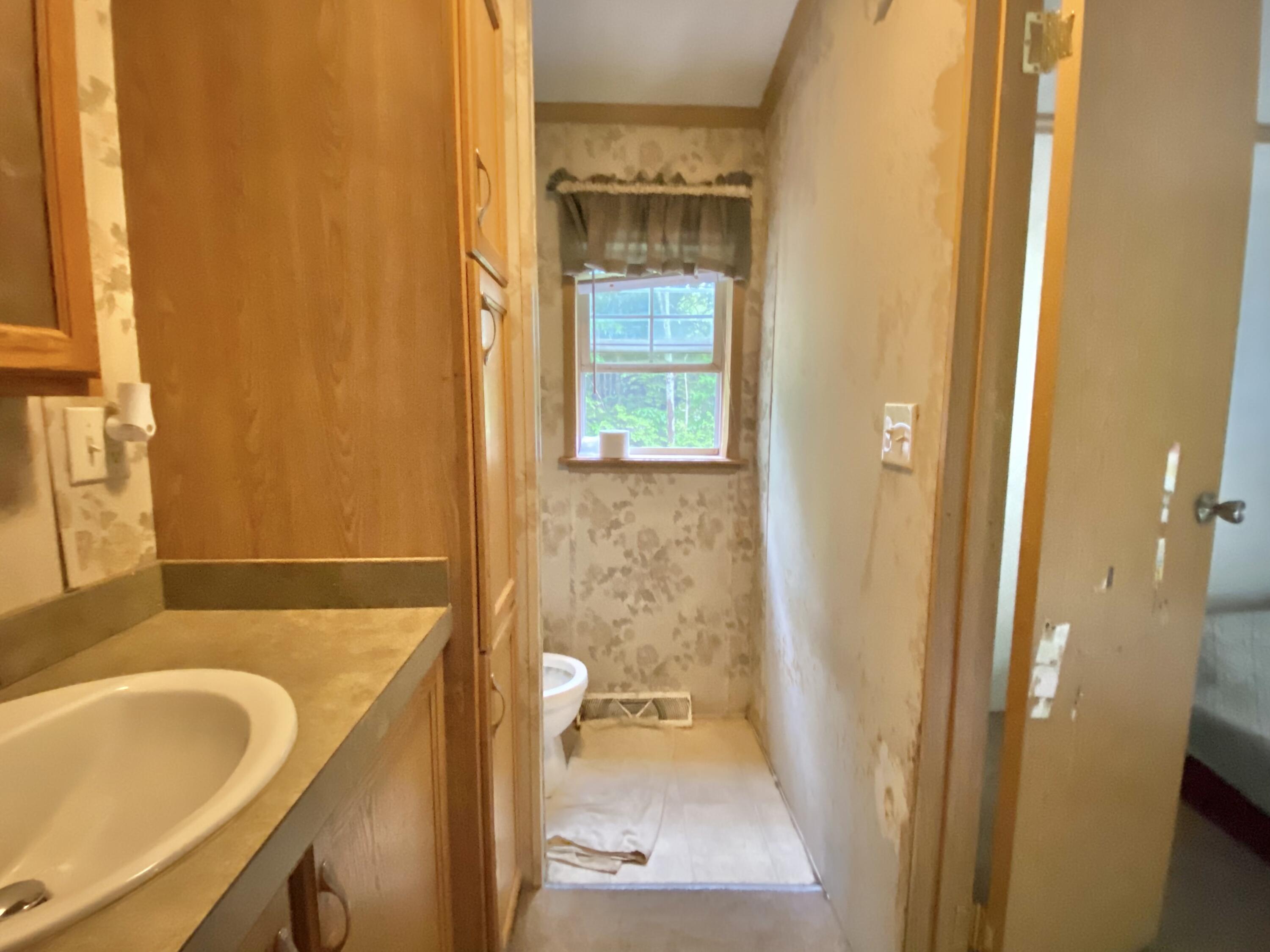 34 Vail Road Buxton, ME 04093 - Photo 5 of 20 35541D50-2CA9-45B5-A8FB-B76CB226D7A3