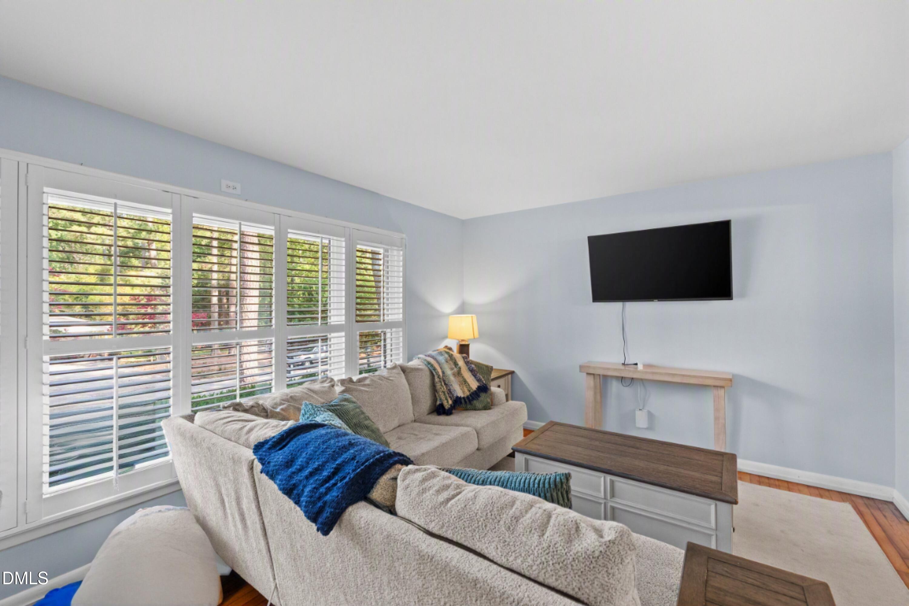 4807 Brentwood Road Durham, NC 27713 - Photo 9 of 50 10-4807 Brentwood_5370