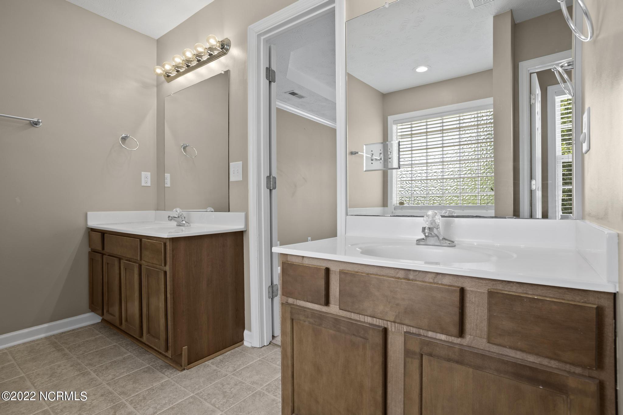 264 Rutherford Way Jacksonville, NC 28540 - Photo 22 of 42 IMG_1586