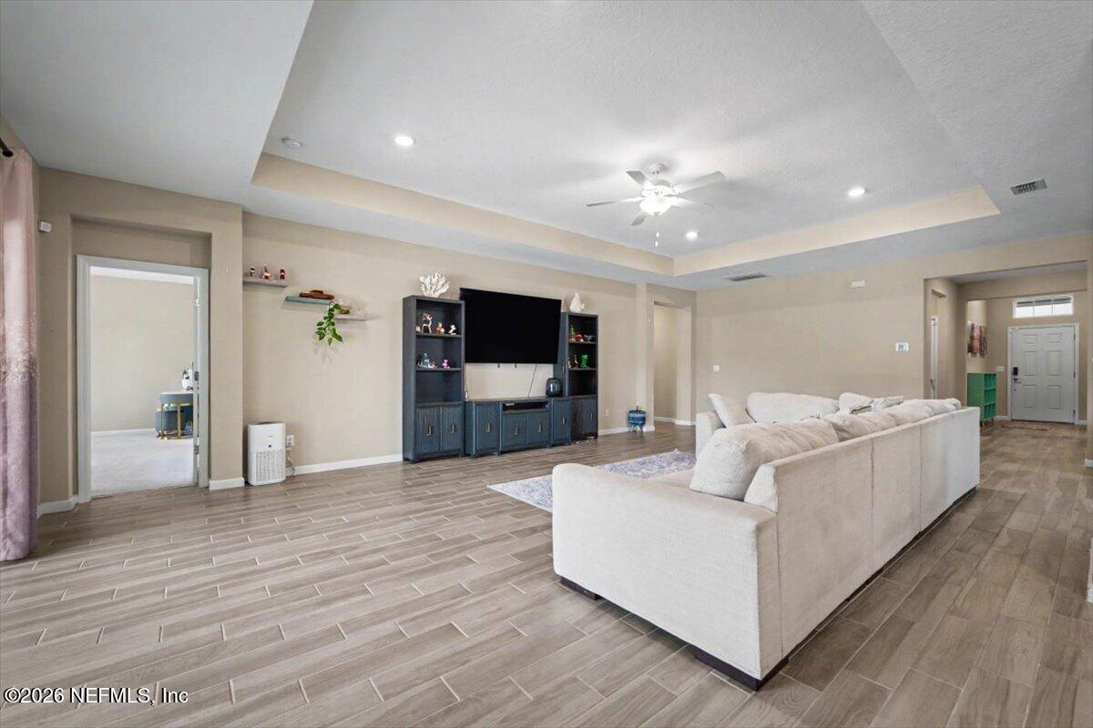 45 Gan Way St. Johns, FL 32259 - Photo 21 of 52 Living Room