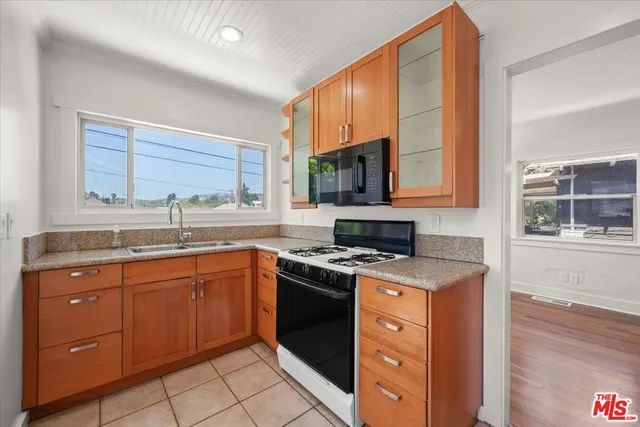 $1,049,000 | 1248 Hyperion Avenue, Los Angeles, CA 90029