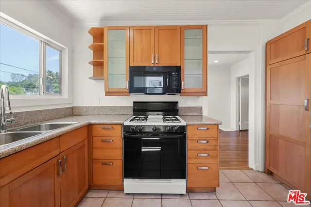 $1,049,000 | 1248 Hyperion Avenue, Los Angeles, CA 90029