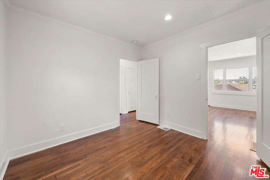 1248 Hyperion Avenue Los Angeles, CA 90029 - Photo 17 of 27