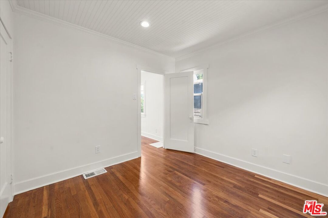 1248 Hyperion Avenue Los Angeles, CA 90029 - Photo 18 of 27