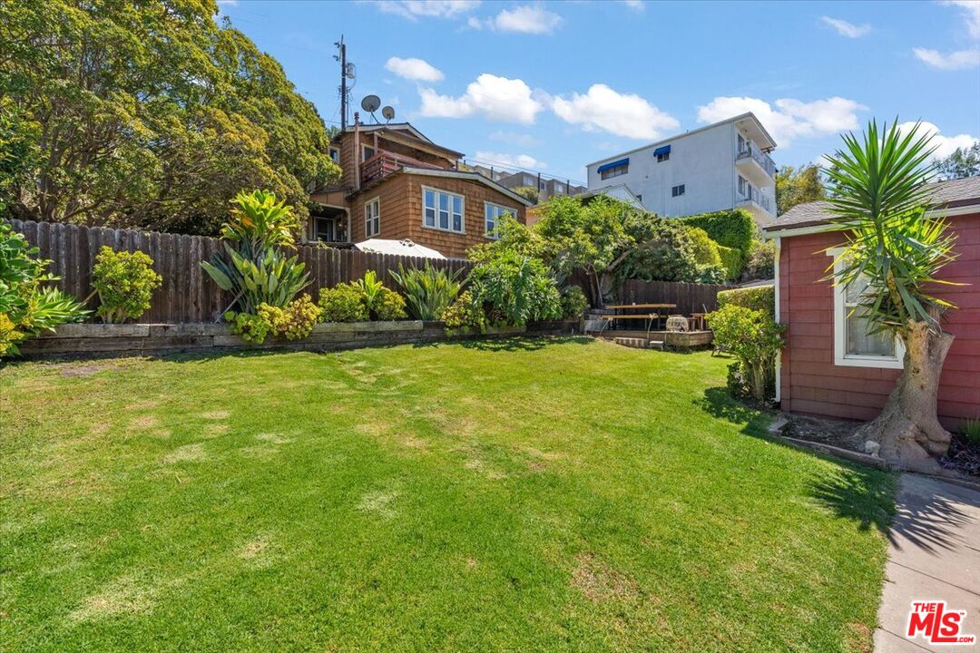 1248 Hyperion Avenue Los Angeles, CA 90029 - Photo 26 of 27