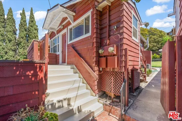 $1,049,000 | 1248 Hyperion Avenue, Los Angeles, CA 90029