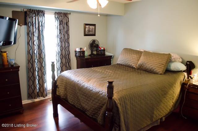 7208 Quail Ridge Road Louisville, KY 40291 - Photo 13 of 33 IMG_5407