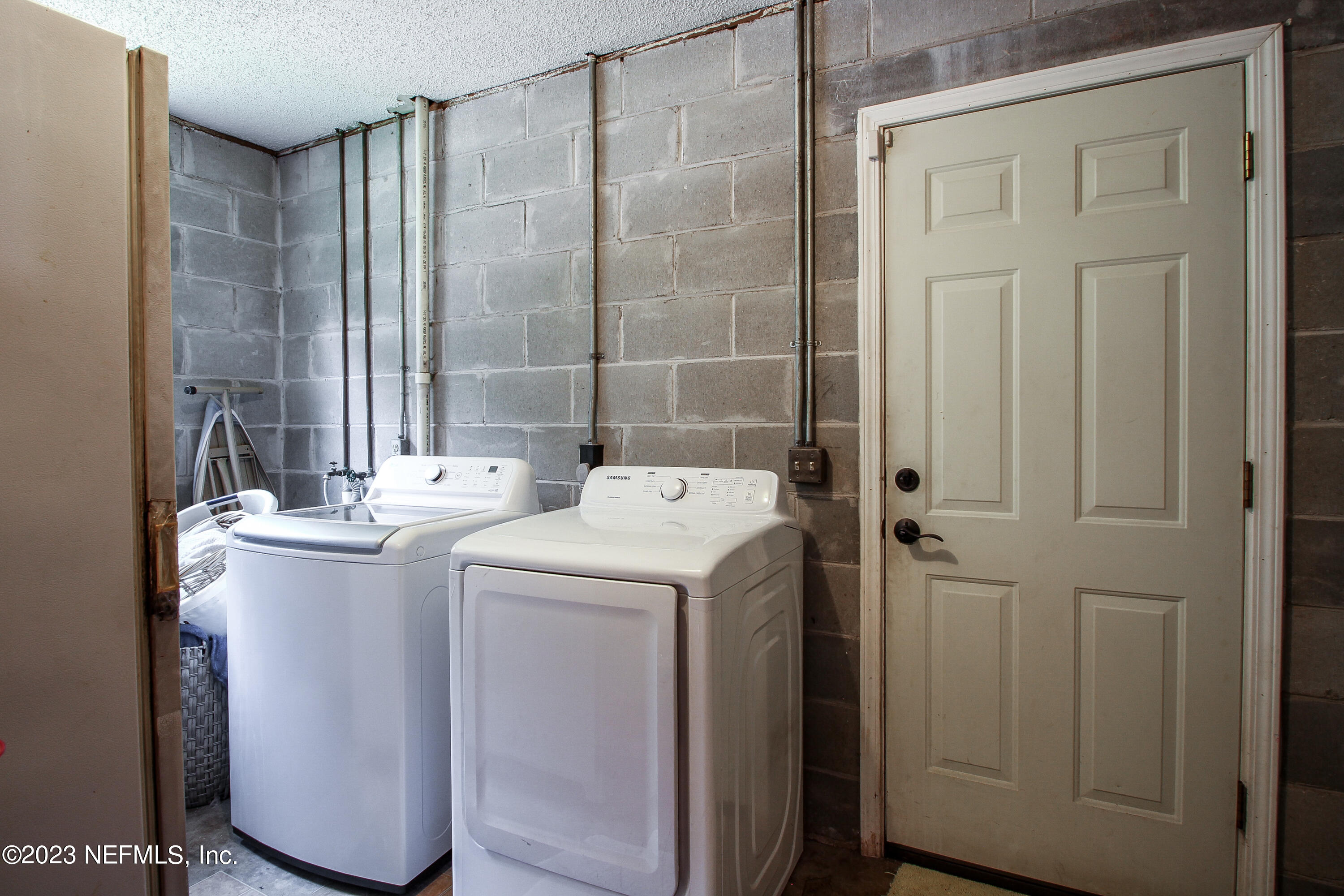 1580 Brangus Road Middleburg, FL 32068 - Photo 29 of 35 1580BrangusRd-29