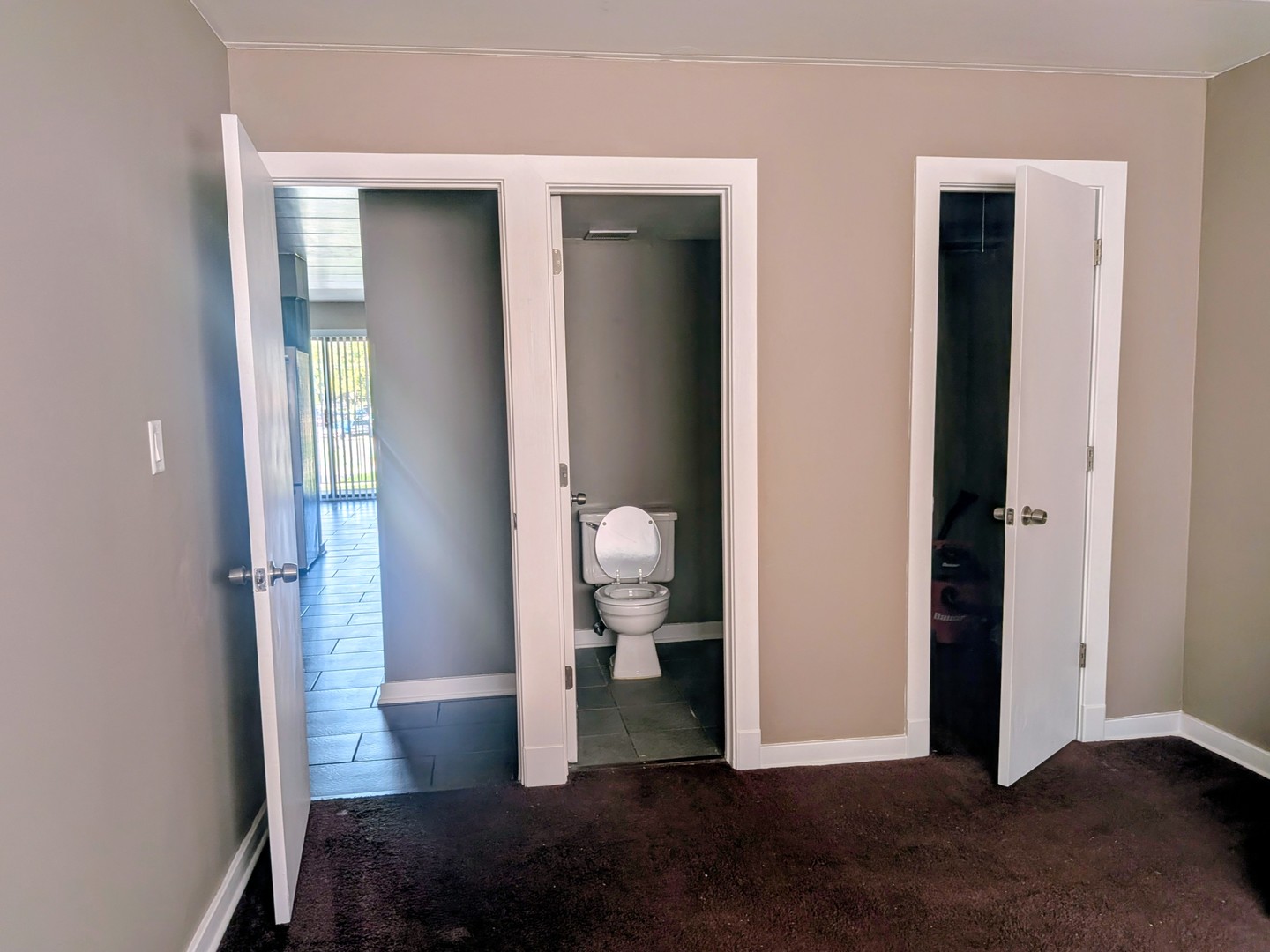 9812 Nottingham Avenue, Unit 16 Chicago Ridge, IL 60415 - Photo 11 of 18 Gallery Image 11
