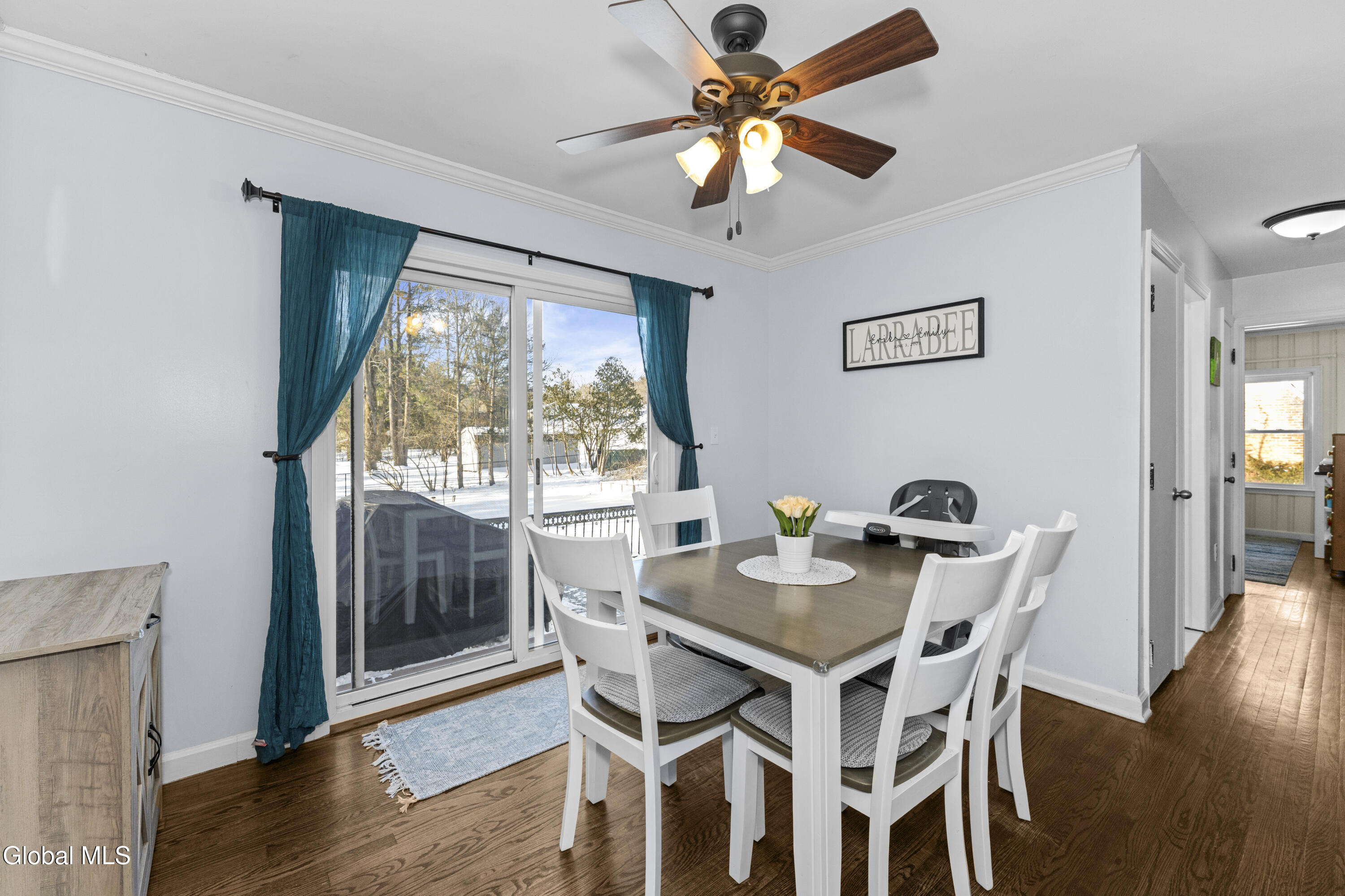 2240 Rosendale Road Niskayuna, NY 12309 - Photo 6 of 39 Dining Area
