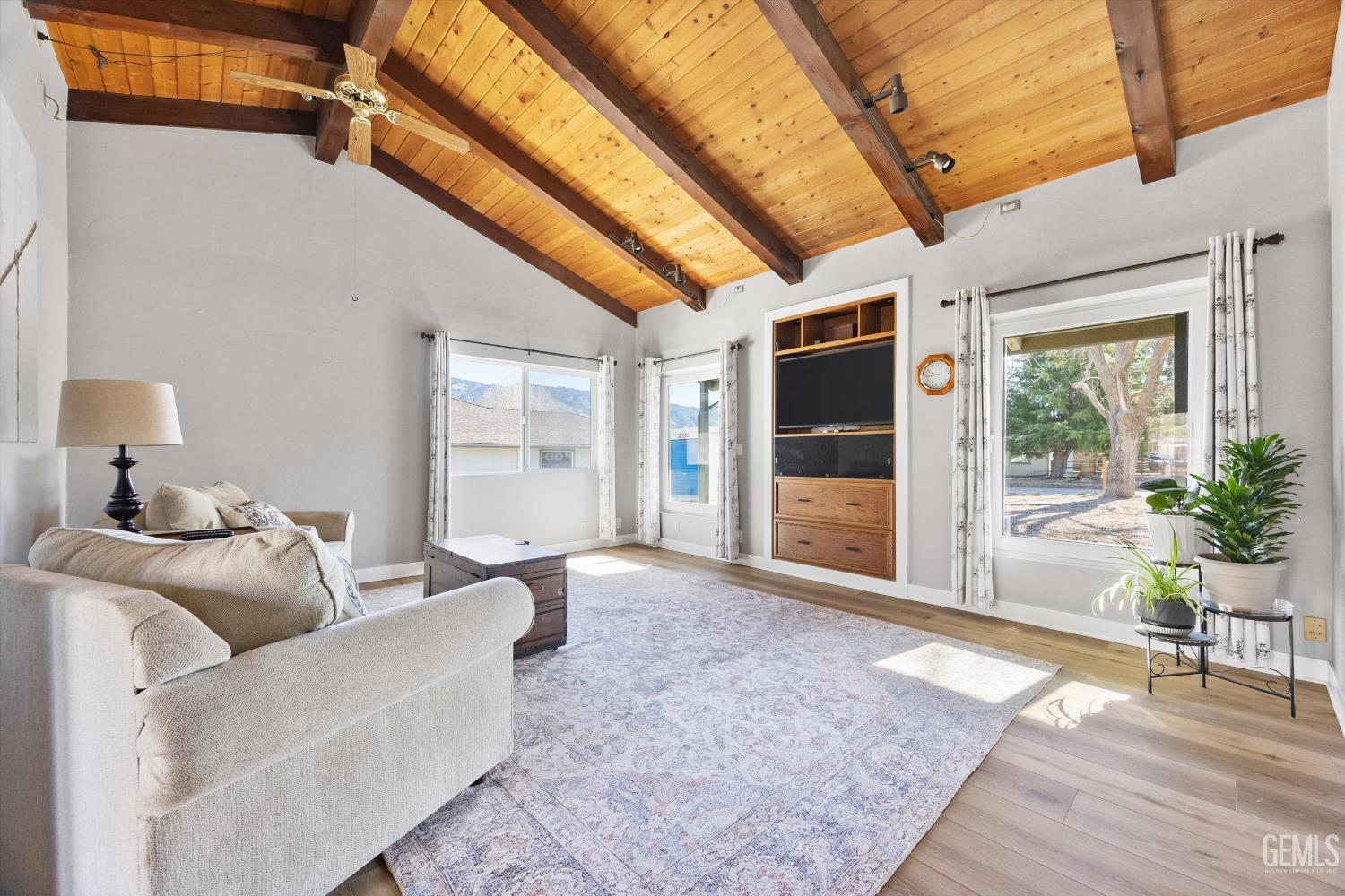 Undisclosed Address Tehachapi, CA 93561 - Photo 13 of 44