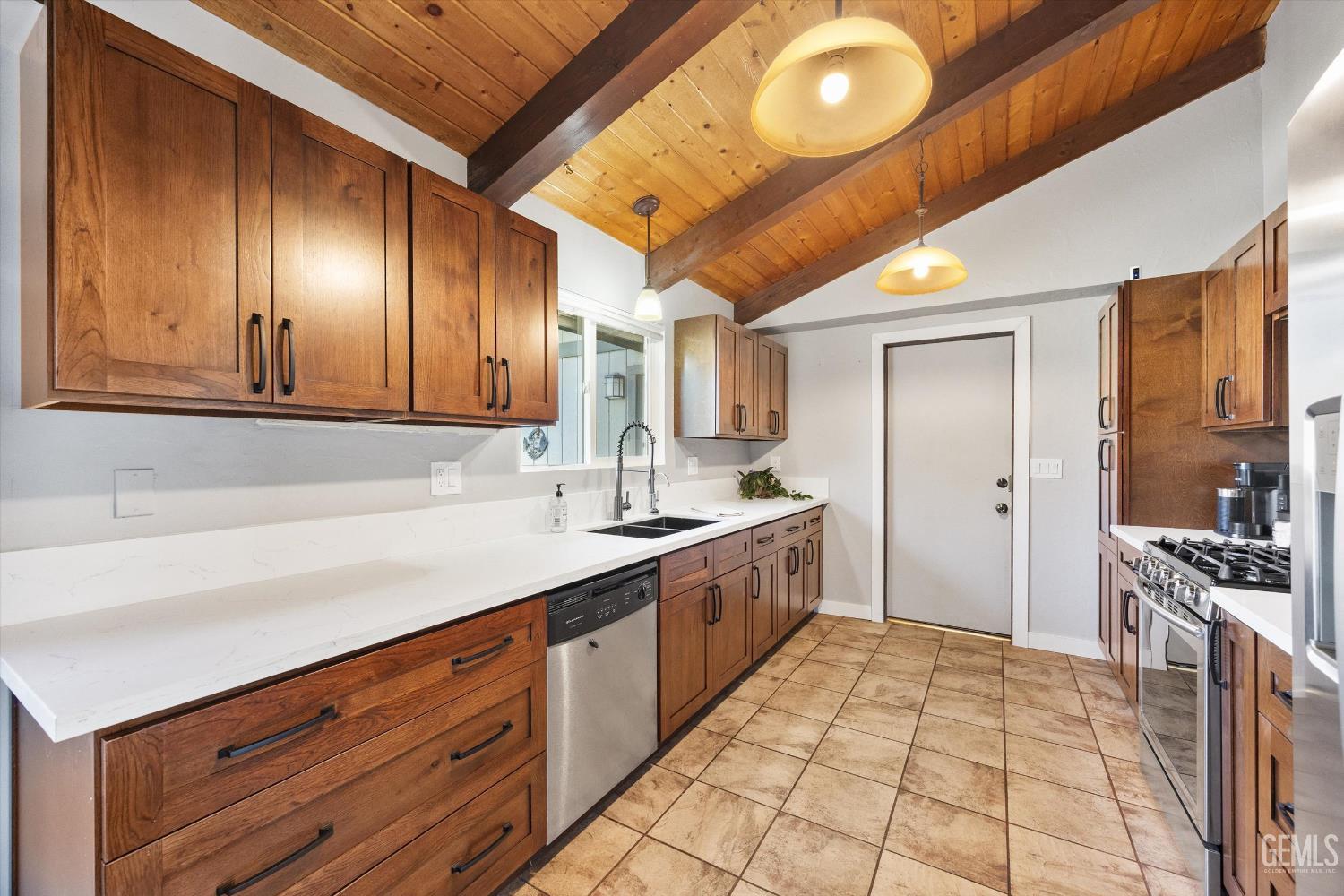 Undisclosed Address Tehachapi, CA 93561 - Photo 19 of 44