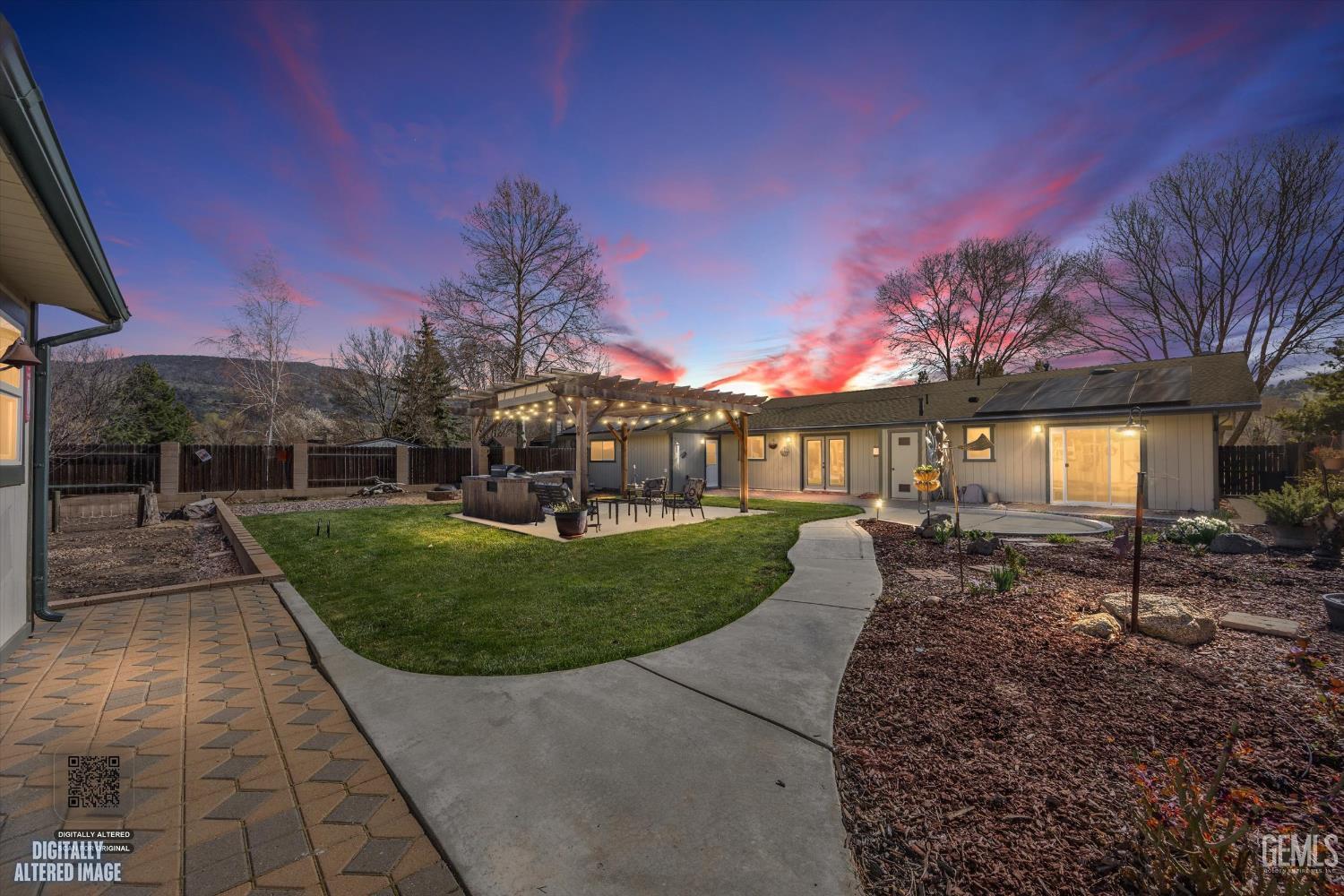 Undisclosed Address Tehachapi, CA 93561 - Photo 3 of 44