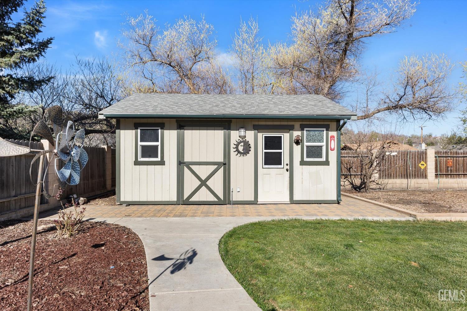 Undisclosed Address Tehachapi, CA 93561 - Photo 39 of 44