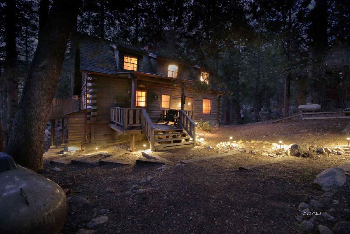 24745 Fern Valley Road Idyllwild, CA 92549 - Photo 39 of 48 a view of a yard with large trees