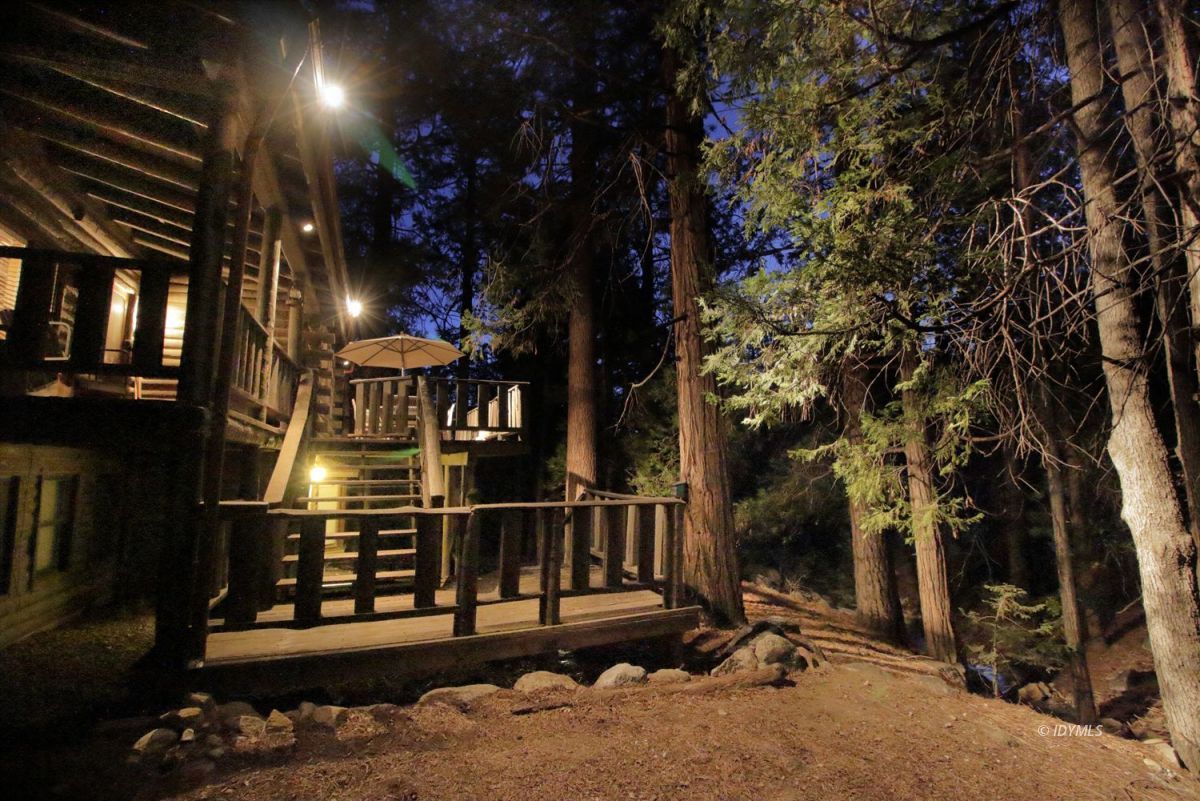 24745 Fern Valley Road Idyllwild, CA 92549 - Photo 43 of 48 a view of entryway