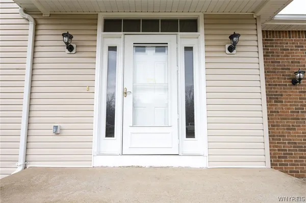 $374,900 | 3050 Hillbrook Drive, Eden, NY 14057