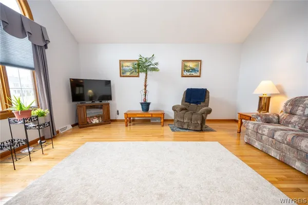 $374,900 | 3050 Hillbrook Drive, Eden, NY 14057