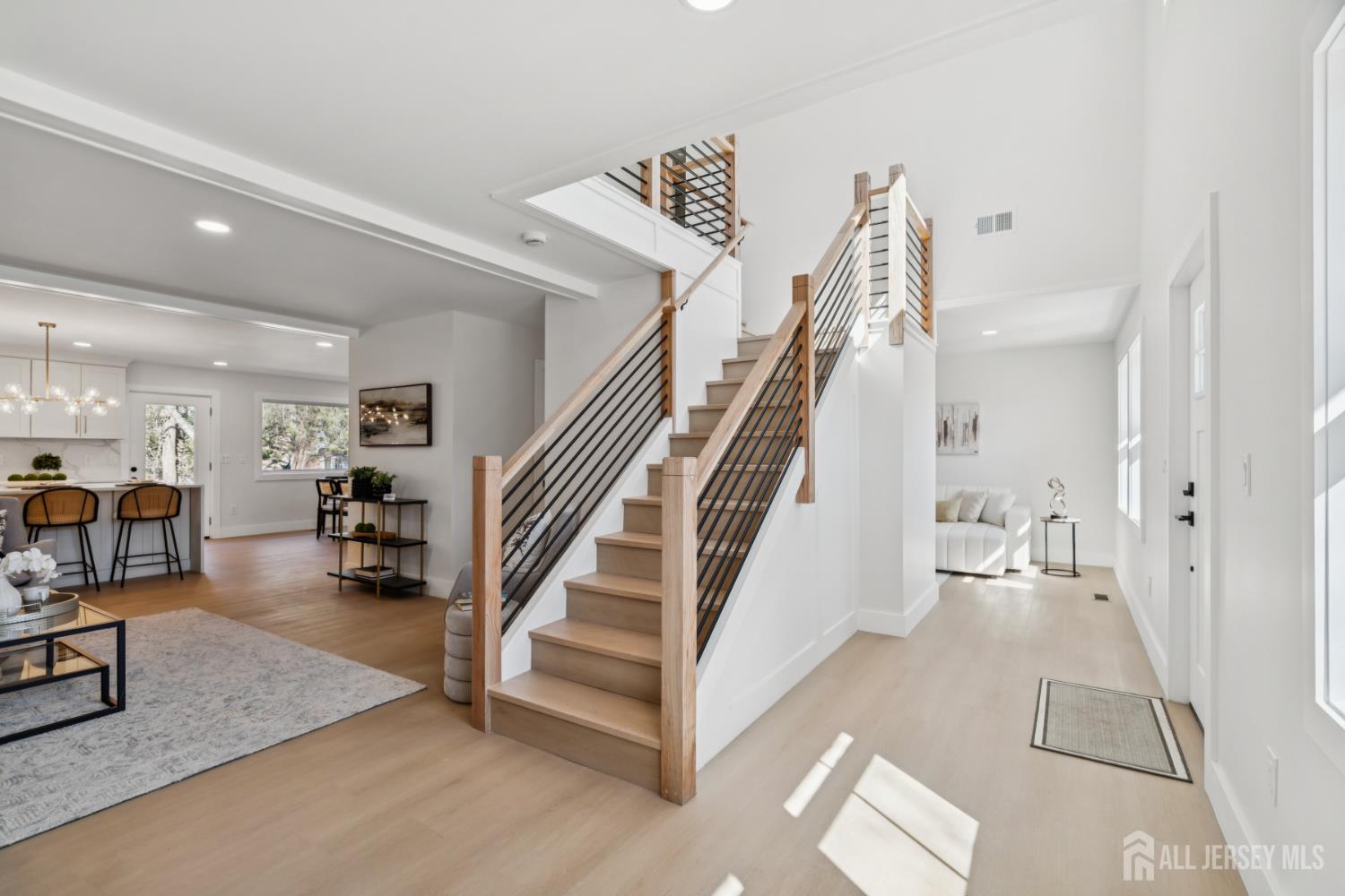 662 Summit Road Union, NJ 07083 - Photo 2 of 33