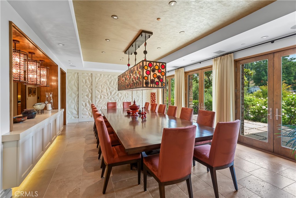5824 Jed Smith Road Hidden Hills, CA 91302 - Photo 11 of 50 Gallery Image 11