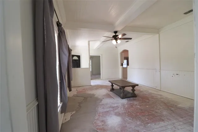 $2,000 | 1065 West Pecan Street, Stephenville, TX 76401