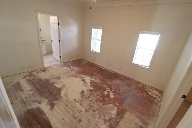 $2,000 | 1065 West Pecan Street, Stephenville, TX 76401