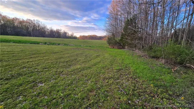 $215,000 | 650 N East County Road, Austin, IN 47102