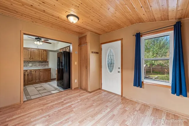 $279,000 | 1398 Floresta Vista, Crystal Lake, IL 60014