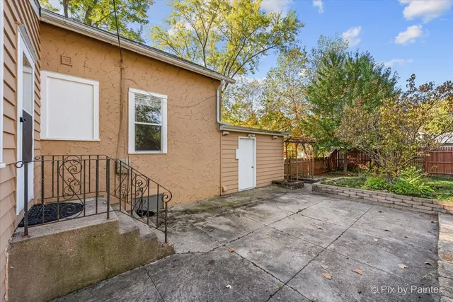 $279,000 | 1398 Floresta Vista, Crystal Lake, IL 60014