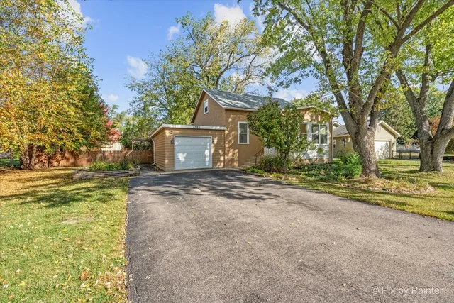 $279,000 | 1398 Floresta Vista, Crystal Lake, IL 60014