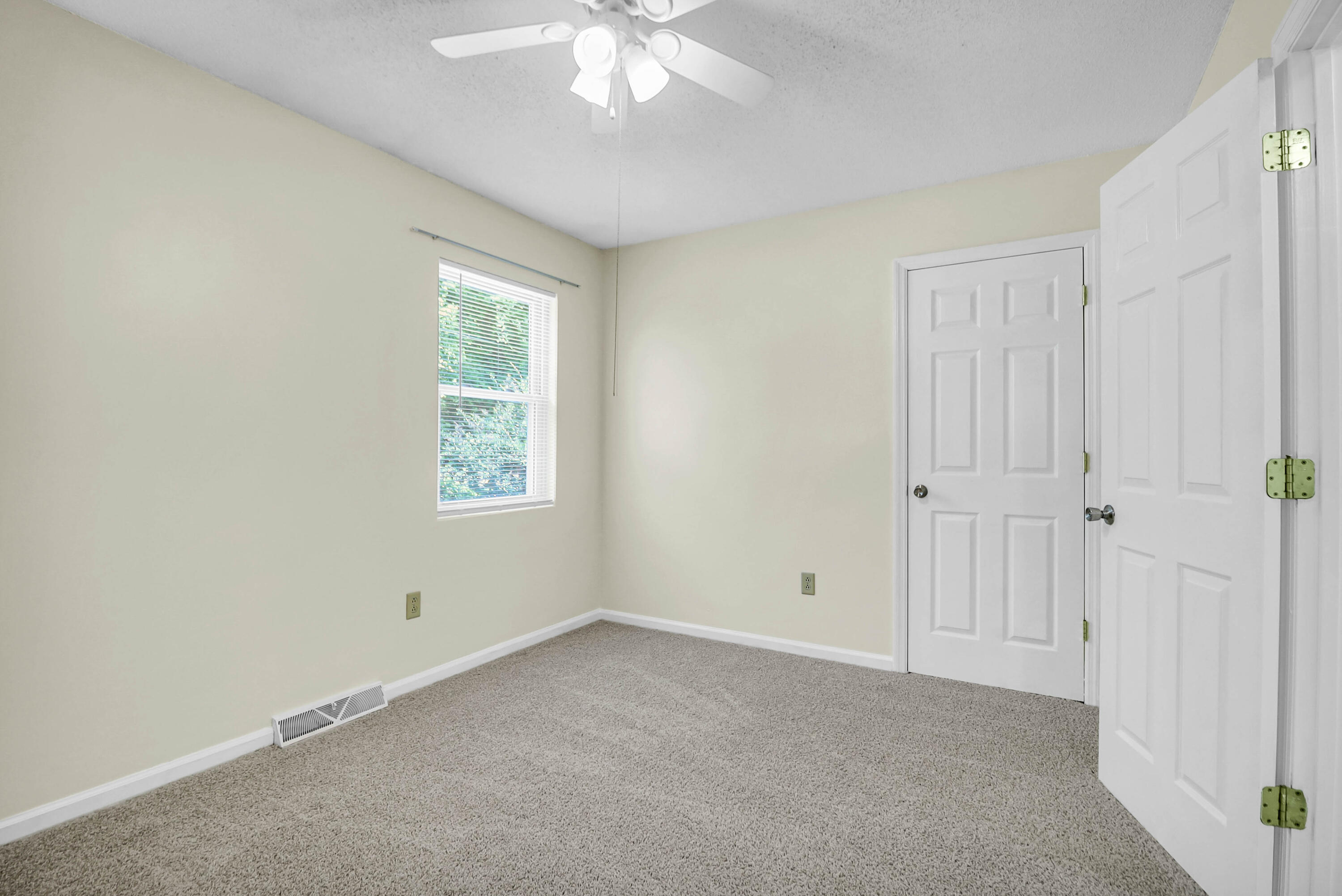 1816 Mepkin Road, Unit B1 Charleston, SC 29407 - Photo 18 of 28 1816-B1 Mepkin -Tidalcreekphoto- (19)