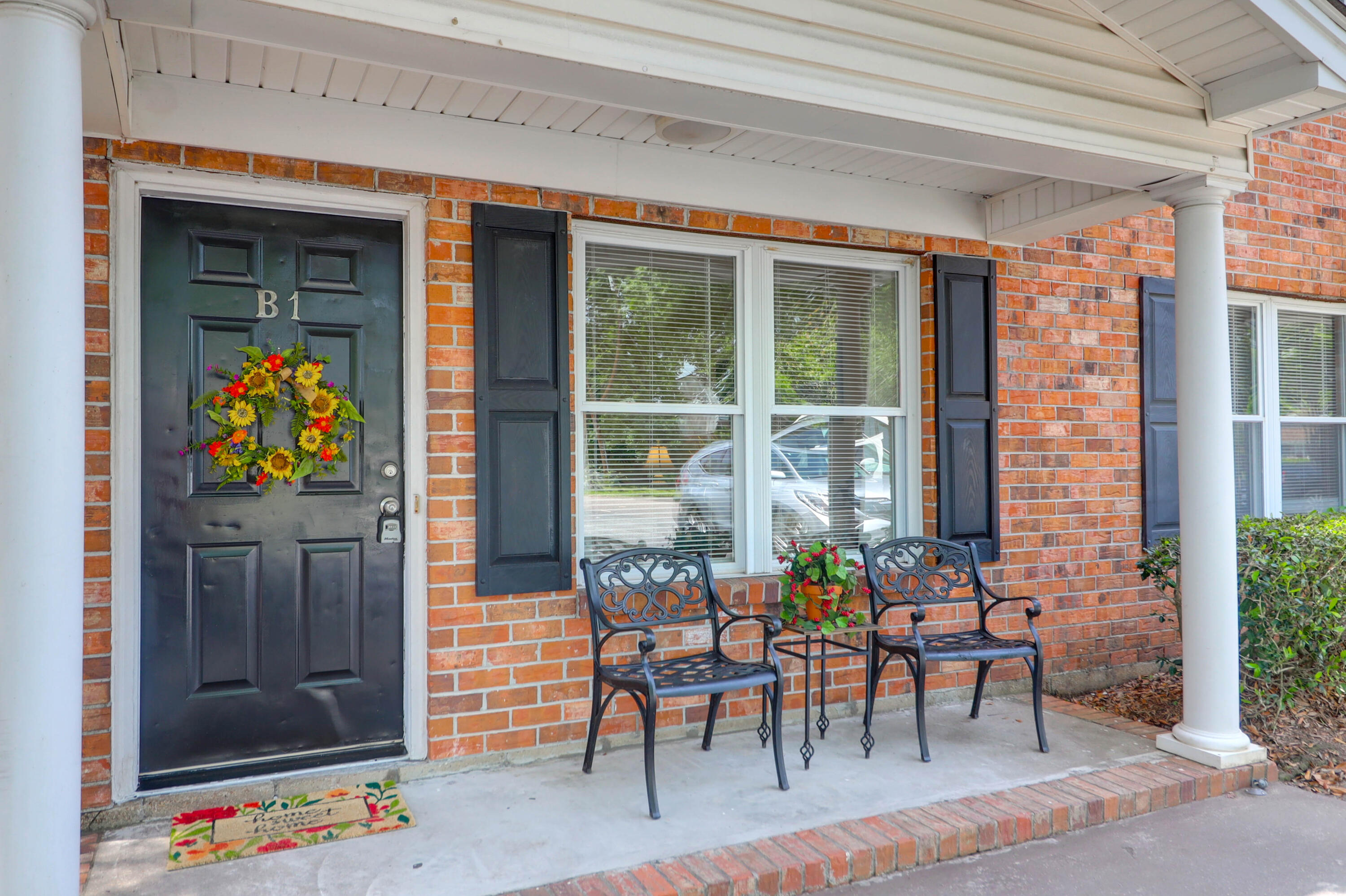 1816 Mepkin Road, Unit B1 Charleston, SC 29407 - Photo 2 of 28 1816-B1 Mepkin -Tidalcreekphoto- (2)