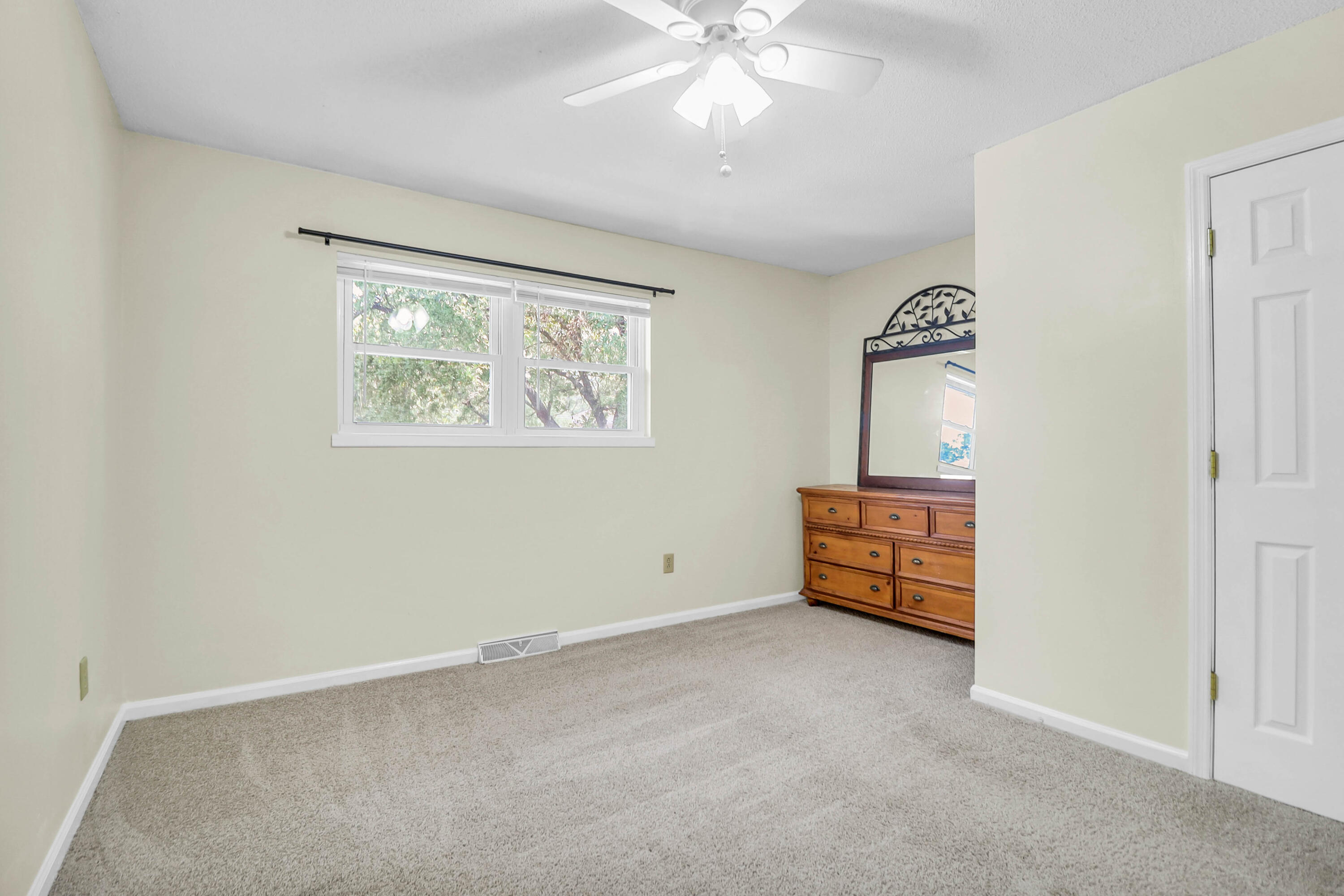 1816 Mepkin Road, Unit B1 Charleston, SC 29407 - Photo 22 of 28 1816-B1 Mepkin -Tidalcreekphoto- (22)