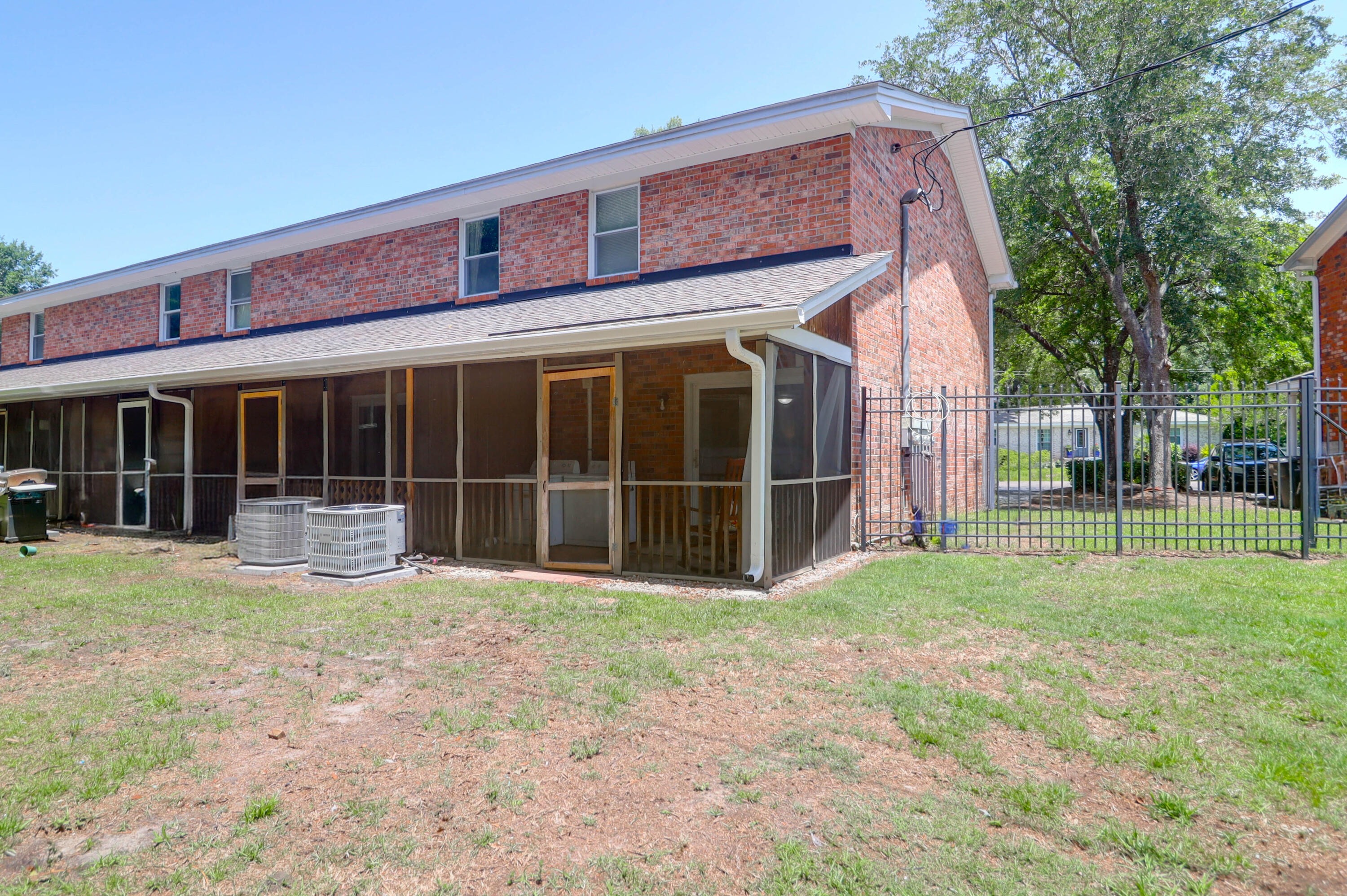 1816 Mepkin Road, Unit B1 Charleston, SC 29407 - Photo 26 of 28 1816-B1 Mepkin -Tidalcreekphoto- (31)