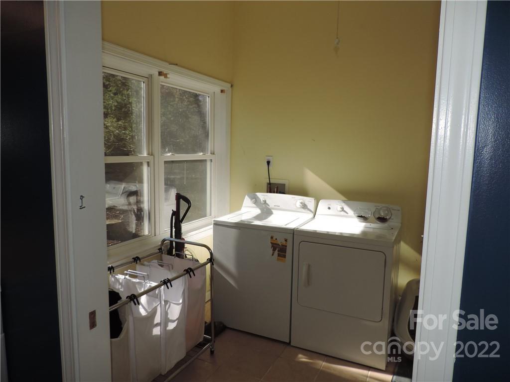 3284 Lake Logan Road Canton, NC 28716 - Photo 12 of 44
