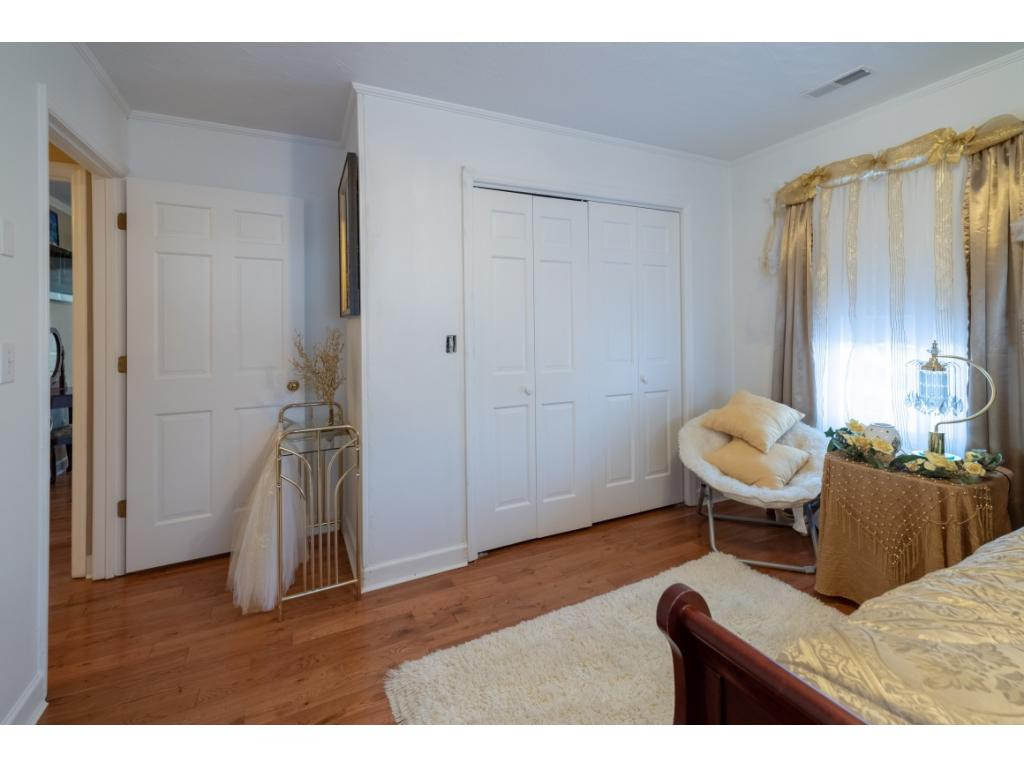 4514 Old Stage Road Pulaski, VA 24301 - Photo 21 of 36 Photo 21