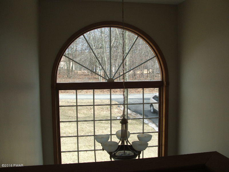 206 Segatti Bushkill, PA 18324 - Photo 8 of 8