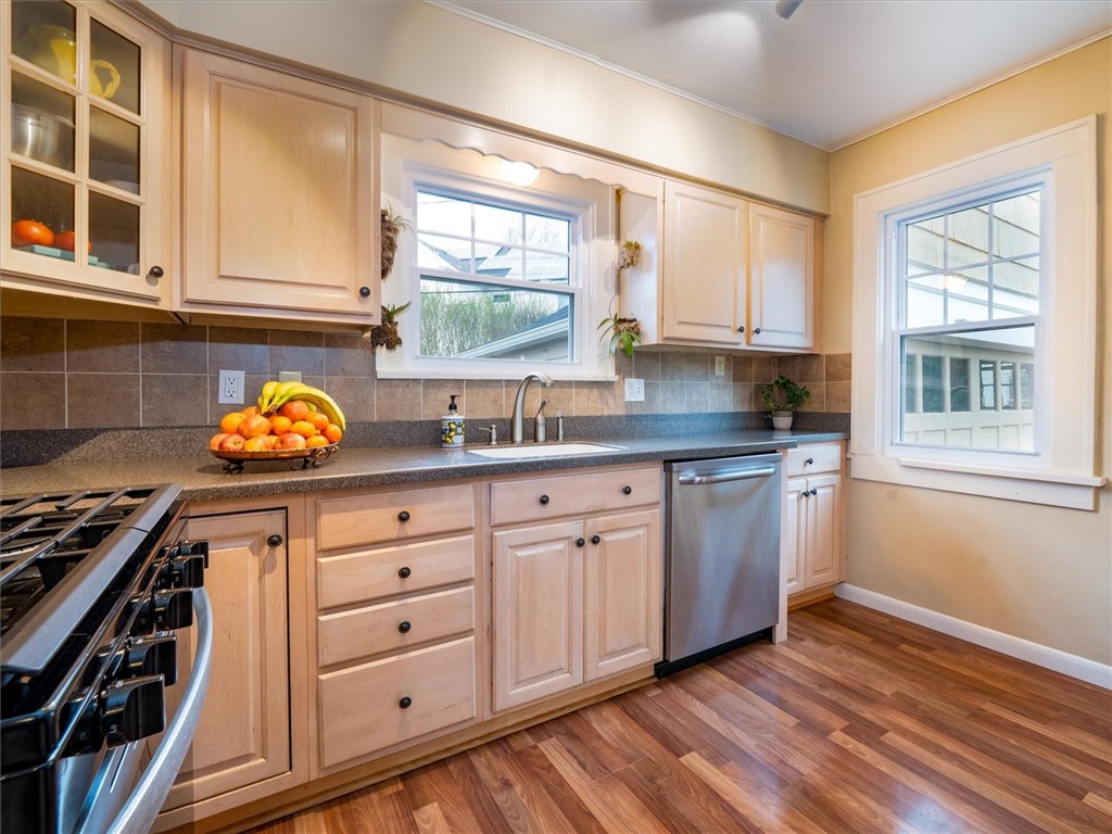 139 Chadbourne Road Brighton, NY 14618 - Photo 14 of 34