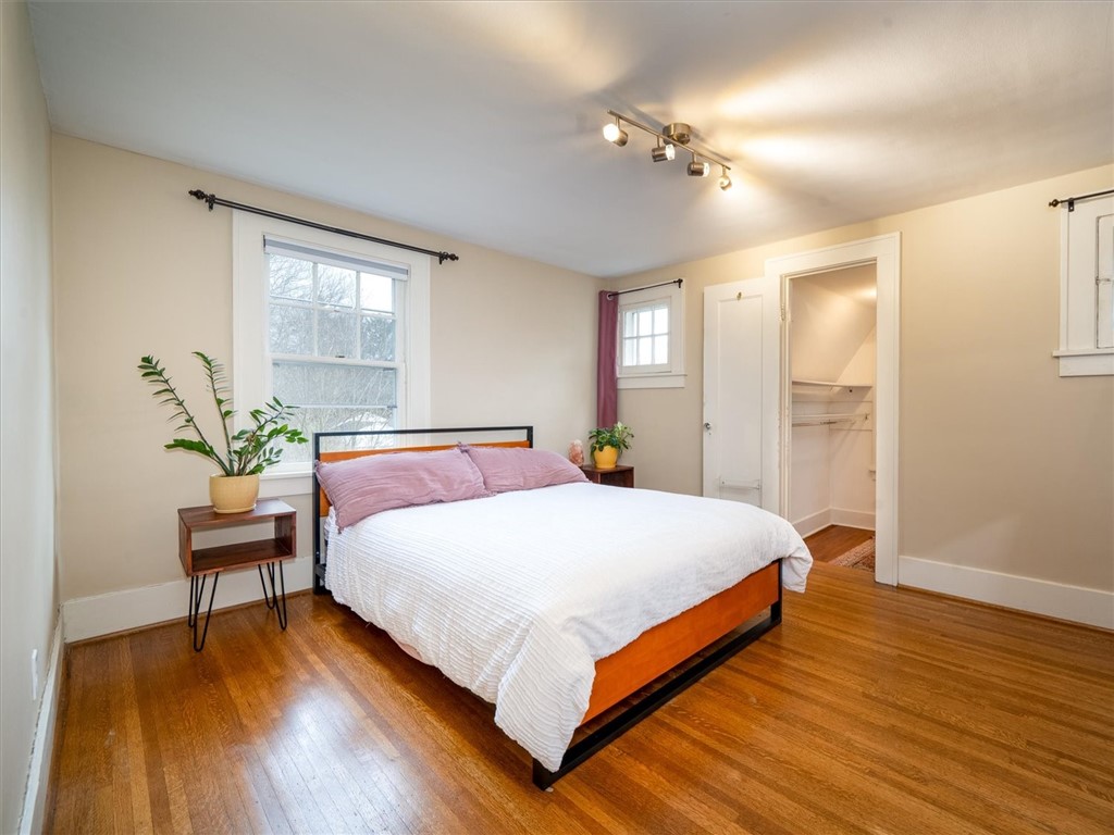 139 Chadbourne Road Brighton, NY 14618 - Photo 18 of 34